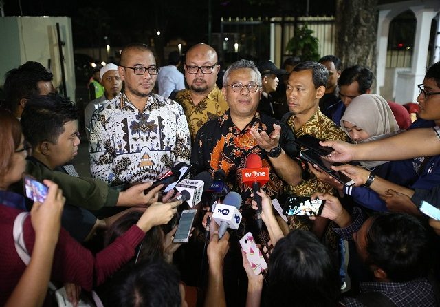 Tak Bisa Hubungi Wahyu Setiawan, Ketua KPU Langsung Datangi Gedung KPK