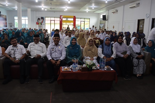 Bupati Apresiasi Pelayanan Posyandu Serta Kukuhkan Pengurus Emak Sehat Se Kabupaten Indragiri Hilir