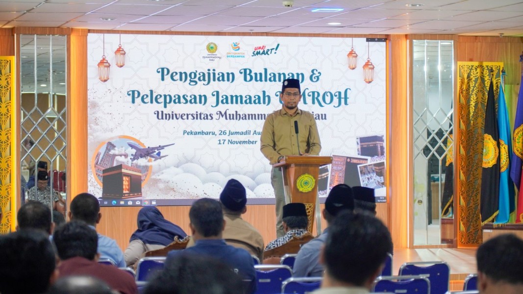 Mengalirkan Berkah di Kampus: Umri Lepas Jamaah Umroh dalam Pengajian Bulanan