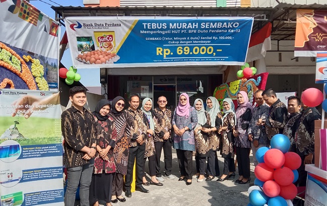 Milad ke 13, BPR Duta Perdana Saling Berbagi