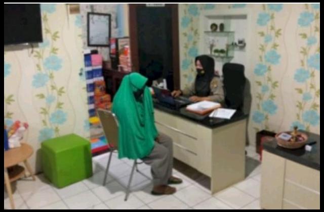 Tak Sabar Ngajarin Anak, Ibu Ini Tega Gigit dan Pukul Anaknya Pakai Selang Air