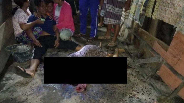 MENGERIKAN...Akmaludin Bunuh Ibu Kandungnya, Leher Salbiah Digorok hingga Nyaris Putus