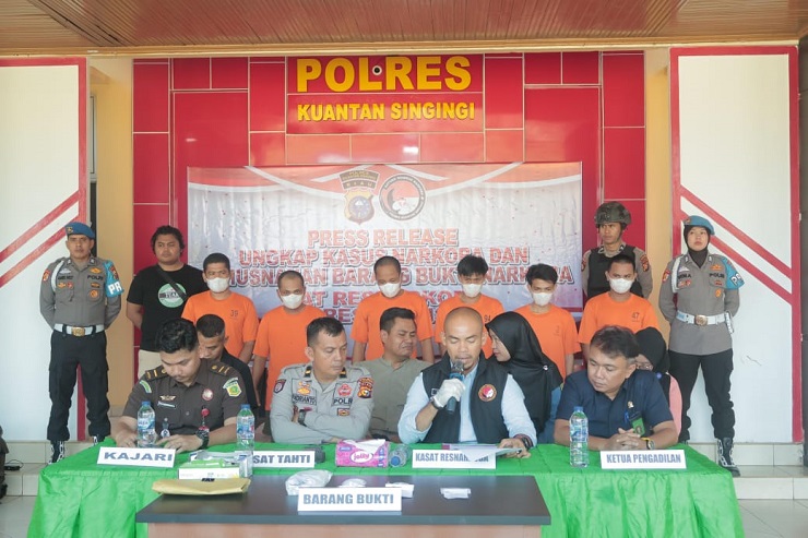 Satresnarkoba Polres Kuansing Berhasil Musnahkan Barang Bukti Seberat 616,92 Gram Sabu
