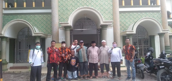 FPI Dan PP Kuansing Kembali Semprot Mesjid Dan Musholla