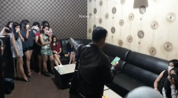 Tanpa Tes Urine, Polisi Angkut 12 Wanita Pemandu Lagu Ktv Dinasty di Dumai yang Ngaku Pakai Narkoba