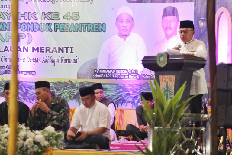 Plt Bupati Asmar Harap Alumni Ponpes Ikut Membina Mental Umat