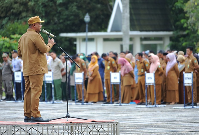 Perdana Pimpin Apel ASN Siak, Syamsurizal: Dulu Saya Mengecek, Sekarang Kita Sama-sama Cari Anggaran...