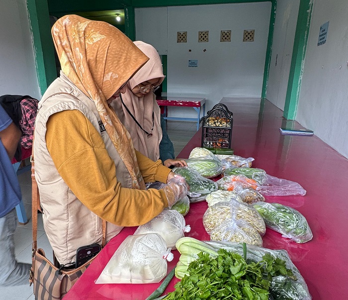 DKP Lakukan Uji Residu Pestisida dan Keamanan Pangan di Dapur BGN