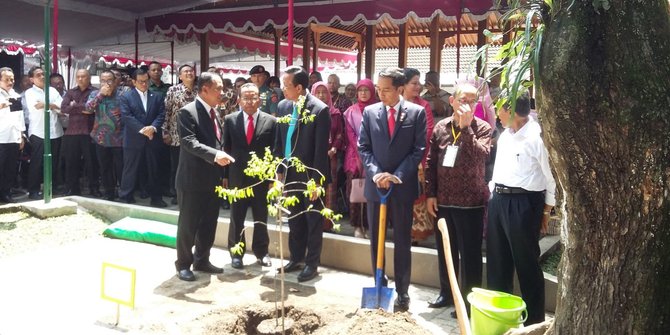 Jokowi Sentil Kemen-LHK: 'Anggaran Puluhan Triliun, Jadinya Apa? Tunjukkan Pada Saya, Hutan yang Jadi. Tidak Ada'