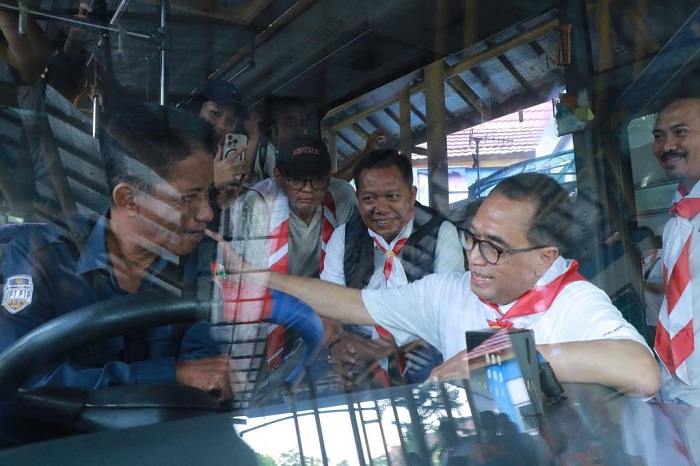 Menhub Budi Sumadi Ingin Pekanbaru Jadi Role Model Angkutan Massal