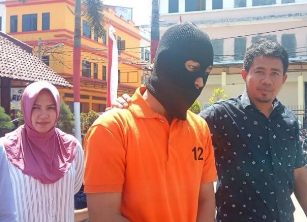 Pak Guru Sekap ABG 15 Tahun Selama 7 Bulan, Katanya Minta Sperma Gadis Perawan untuk Obati Kemandulan