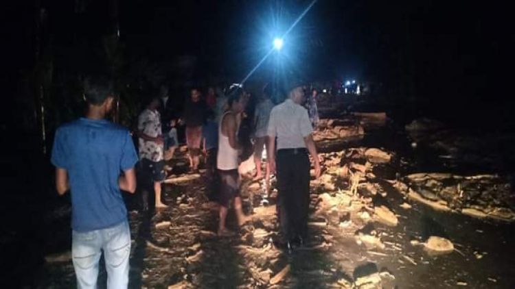 BREAKING NEWS,  Galodo Sapu Kawasan Pesantren Bahrul Ulum Panti Pasaman