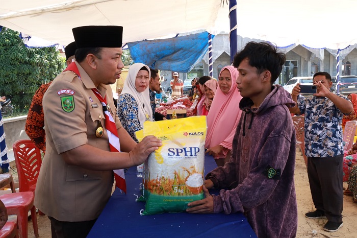 Wabup Husni : Pasar Rakyat Permudah Warga dapatkan Bahan Pokok