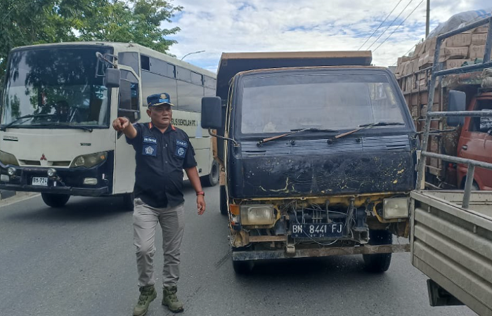 Pengemudi Diminta Tertib Bawa Muatan, Dishub Pekanbaru Tindak 30 Truk ODOL