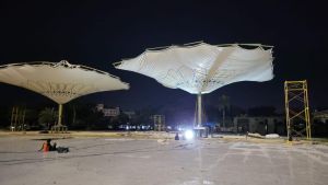 Ini Penampakan Pemasangan 4 Membran Payung Elektrik Masjid Raya Annur Riau