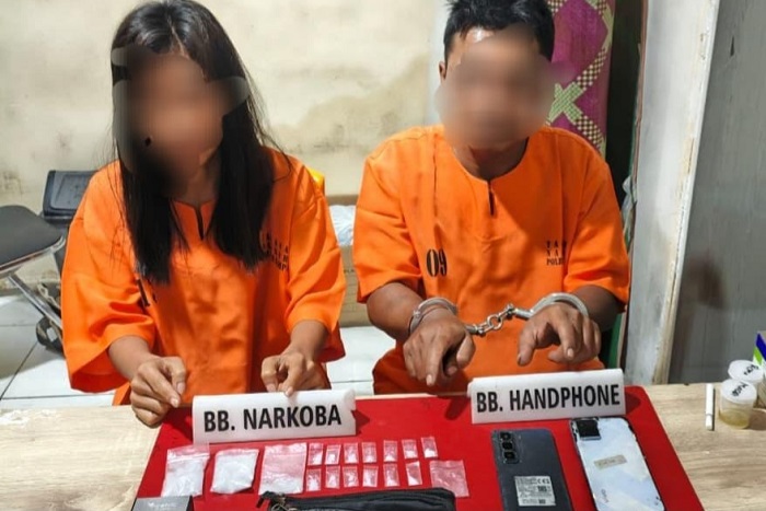 Pasangan Sejoli Ini Dibekuk  Karena Sama-sama Jadi Penjual Sabu di Karya Indah Tapung