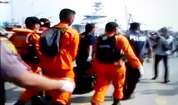 Tujuh Kantong Jenazah Korban Pesawat Lion Air Tiba di RS Polri, Diduga Potongan Tubuh Korban