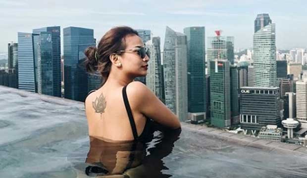 TERUNGKAP...Banyak yang Penasaran, Ini Sosok Menteri yang akan Booking Vanessa Angel