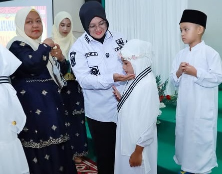 Bupati Siak  Hadiri Khataman Qur’an dan Akhirussannah TK Islamic Center