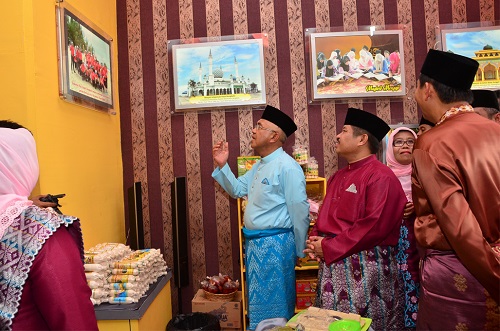 HEHEHE..Gubri Sumringah, Stan Bengkalis Tampilkan Fotonya Saat di Beting Aceh..