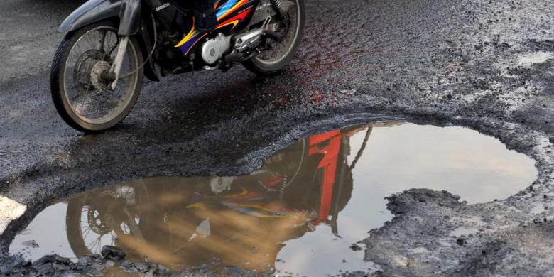 Kepala Sekolah di Meranti Ini Tewas Karena Jalan Berlobang, Siapa Tanggungjawab?