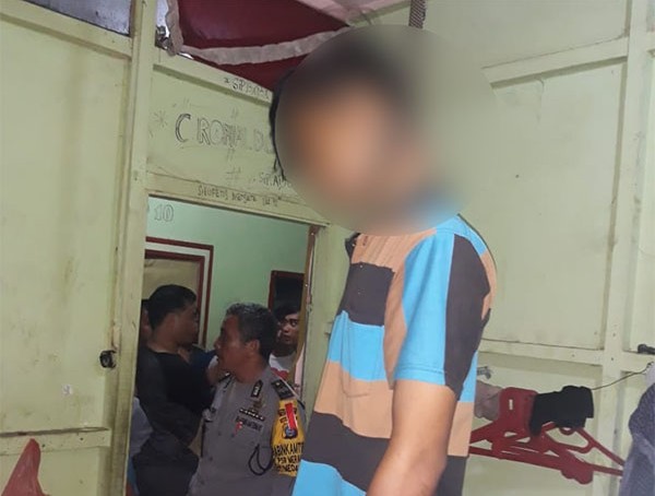 Dipanggil-panggil Pacar Tak Menyahut, Mahasiswa Ini Ternyata Sudah Tewas Tergantung di Kamar Kos