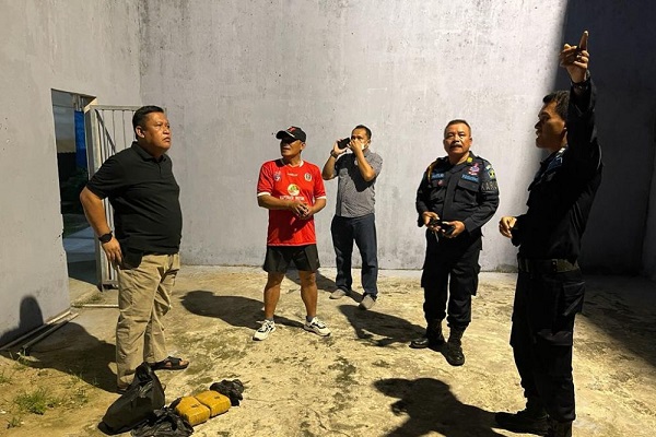 Petugas Lapas Kelas IIA Pekanbaru Temukan 2 Kg Ganja Dilempar dari Luar Bangunan