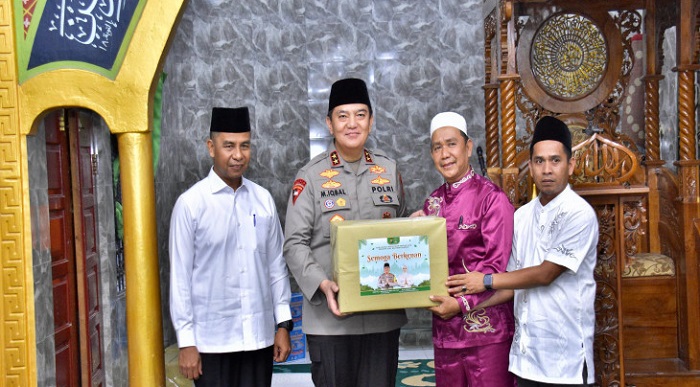 Kapolda Riau Safari Ramadhan di Pulau Lawas Kampar