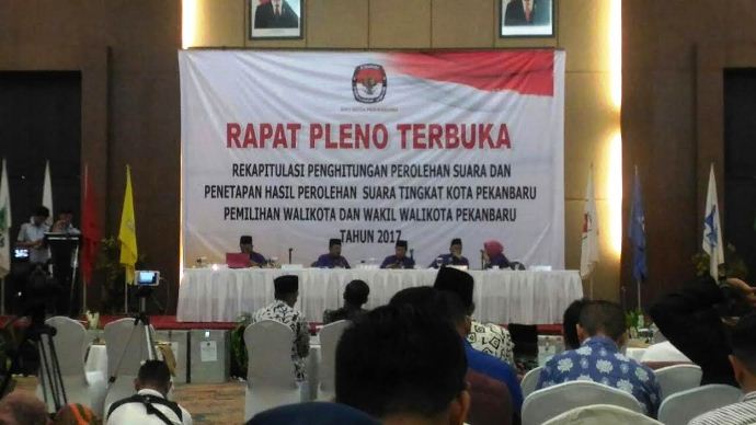 Pleno KPU Pekanbaru, DUA SAKSI HADIR, Satu Mundur, Dua tak Datang