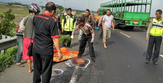 Polisi Temukan Mayat Pria Berceceran di Jalan. Kepala Putus, Wajahnya tak Bisa Dikenali