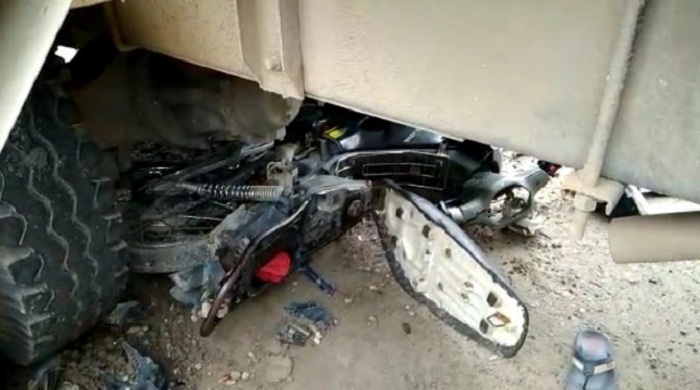 Mengerikan! Antar Anak ke Sekolah, IRT di Duri Nyaris Tewas di Kolong Truk