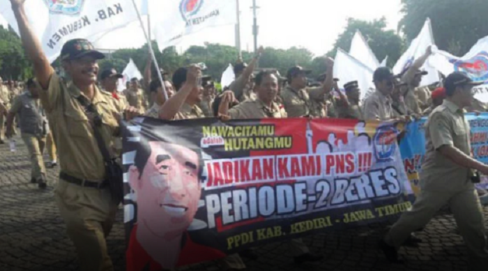 Jika Janji Jokowi Soal Gaji Tak Dipenuhi, Perangkat Desa Bakal Demo Istana