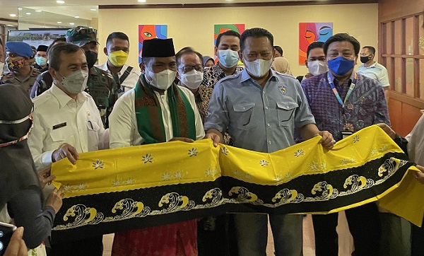 Kunjungi PT RAPP, Bambang Soesatyo Dorong Swasta Gerakkan Ekonomi di Masa Pandemi