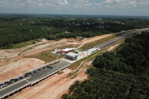 Jokowi Wanti-wanti 58 Proyek Strategis Nasional  Rp420 T Jangan Mangkrak di 2024