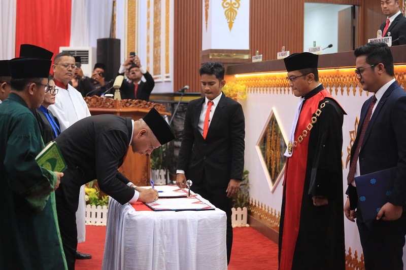 50 Anggota DPRD Pekanbaru Dilantik, Berikut Nama-namanya..