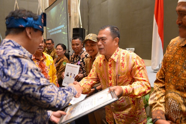 HEBAT! LPM Umban Sari Pekanbaru  Terbaik Se-Riau