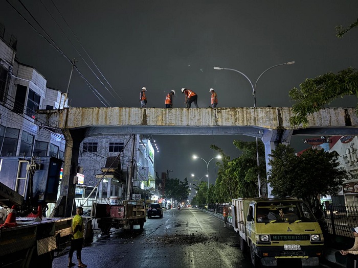 Pemko Bongkar Jembatan Penyeberangan Orang di Tuanku Tambusai
