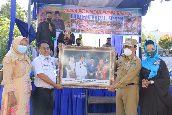 Pelepasan Purna Bhakti, Mubrizal,SP.MMA Bupati H.Sukiman Pesankan Tetap Jalin Komunikasi Kekeluargaan
