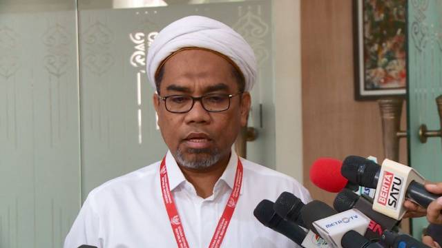 Jokowi Diminta Bentuk Pansus Jiwasrayagate, Ngabalin ke Andi Arif: Nggak Usah Perintah-perintah
