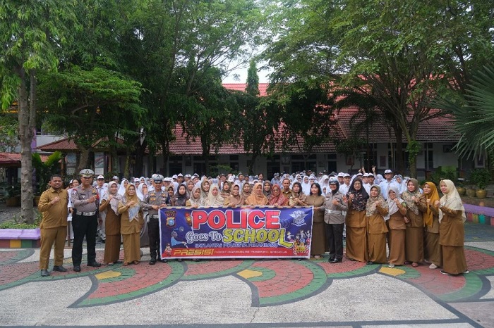 Datangi SMA Negeri 1 Pekanbaru, Begini Pesan  Polantas