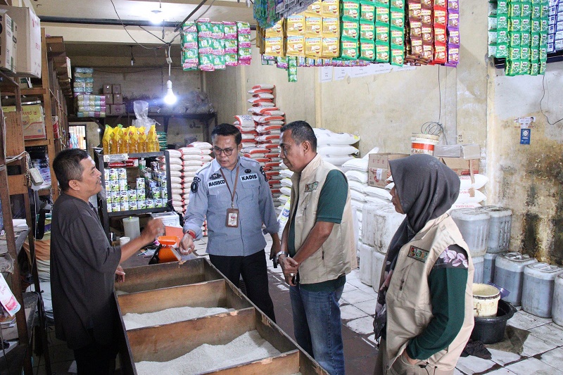Pastikan Beras SPHP Tak Salah Sasaran, DKP Lakukan Pemantauan Kios Pangan dan RPK