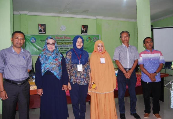 UPTD Pendidikan Bengkalis Gelar PKW Tata Rias Pengantin