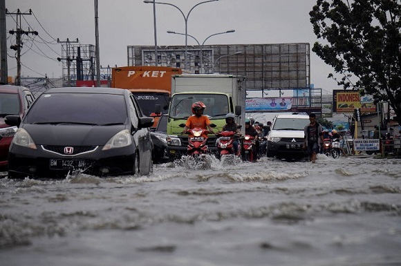 Sindir Dinas Terkait, Ayat Cahyadi Minta OPD Siapkan Program Tangani Banjir Pekanbaru