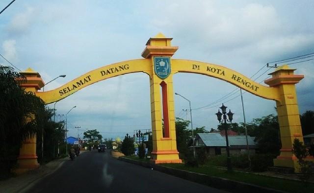 2017, Nilai Investasi di Inhu Merosot Tajam, Bupatinya Kemana?