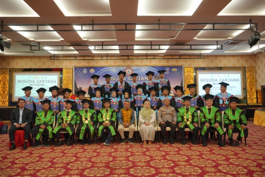 36 Mahasiswa ITS Meranti Diwisuda, Pemda Ajak Ikut Membangun Daerah
