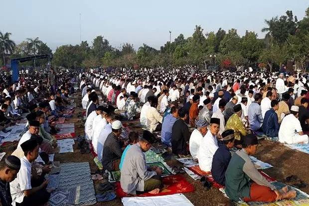 Duluan! Pagi Ini, Jamaah An-Nadzir Gelar Salat Idul Adha