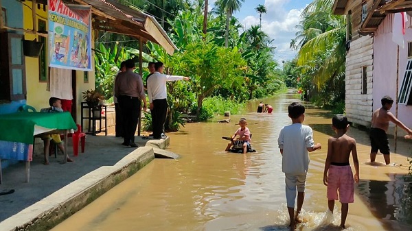 Sungai Batang Lubuh Meluap, Ratusan Rumah Warga Digenangi Air