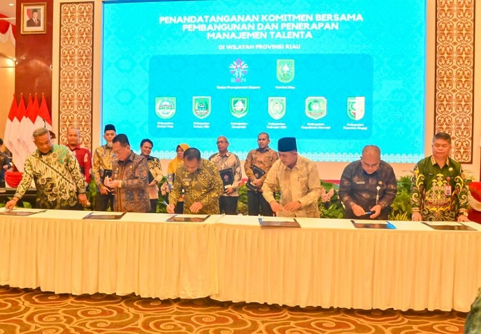Wabup Bagus Santoso Tandatangani Komitmen Manajemen Talenta
