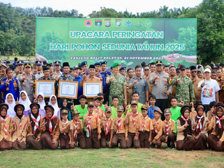 Bupati dan Kapolres Kampar Apresiasi Warga Penjaga Alam