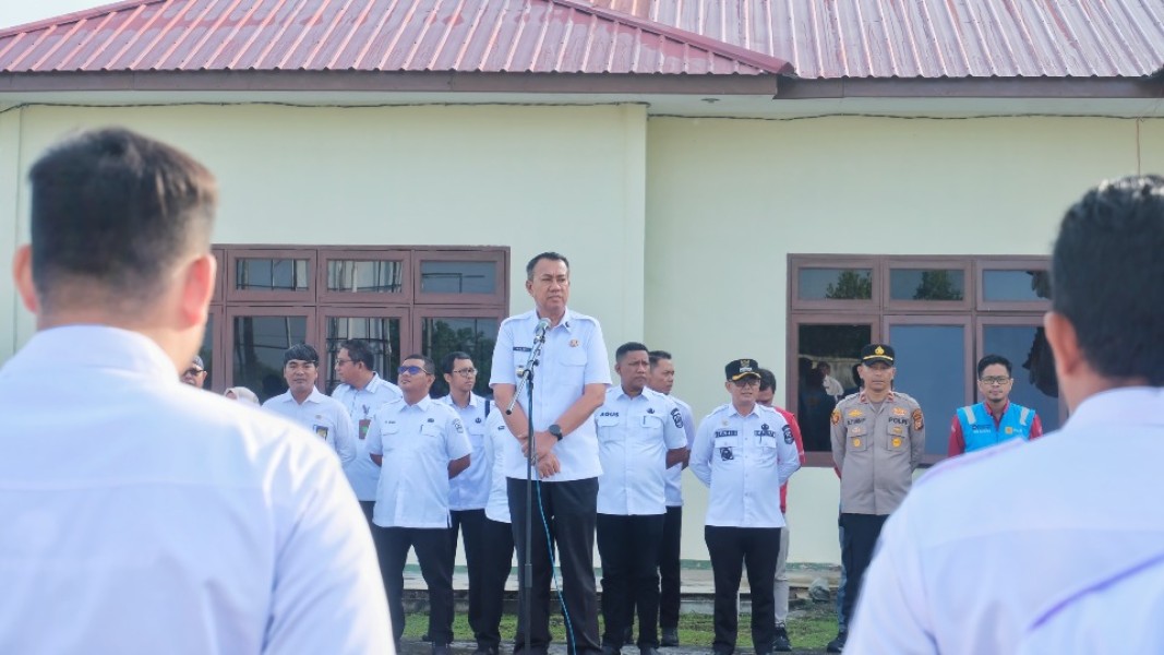Wabup Meranti Sidak Kantor Camat dan Puskesmas Tebingtinggi Barat